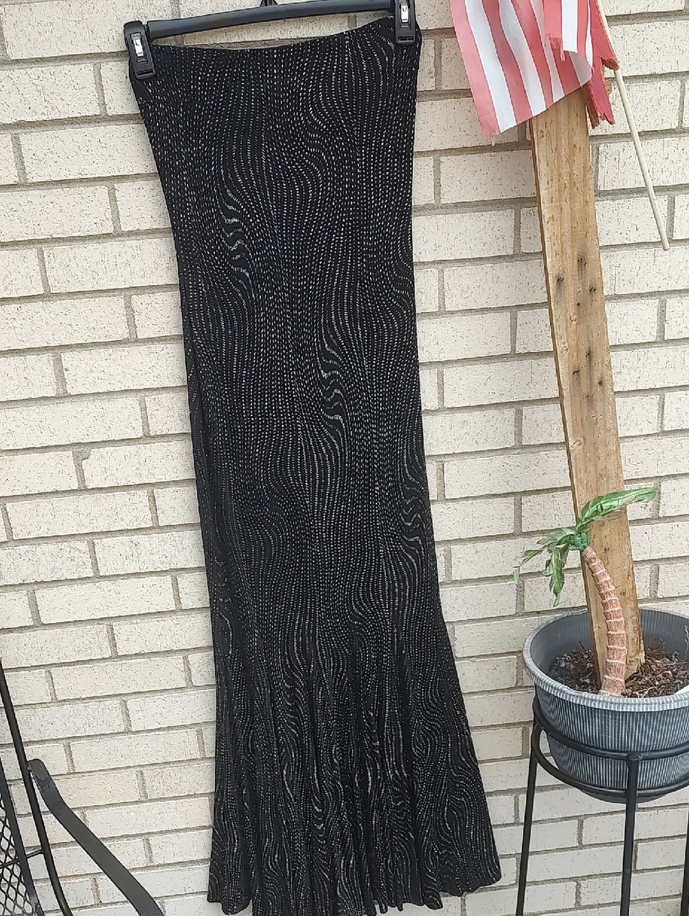 Black/With Silver Beaded- Elegant Evening Gown - Picture 4 of 10